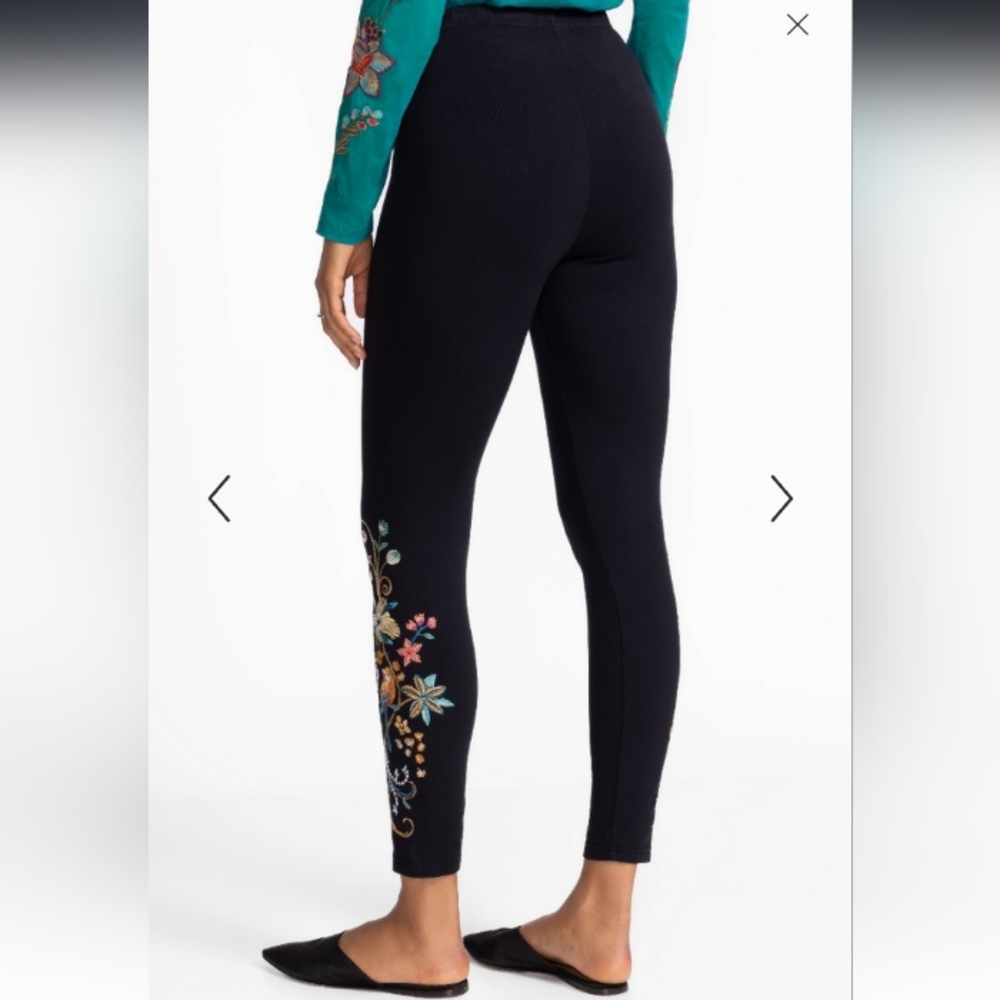 NWOT Johnny Was Niviana Embroidered Leggings